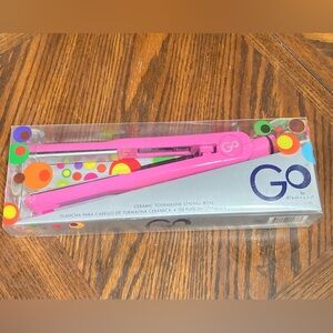 Go by FHI Heat 1-Inch Ceramic Tourmaline Styling Iron PINK Hair Straightener NEW